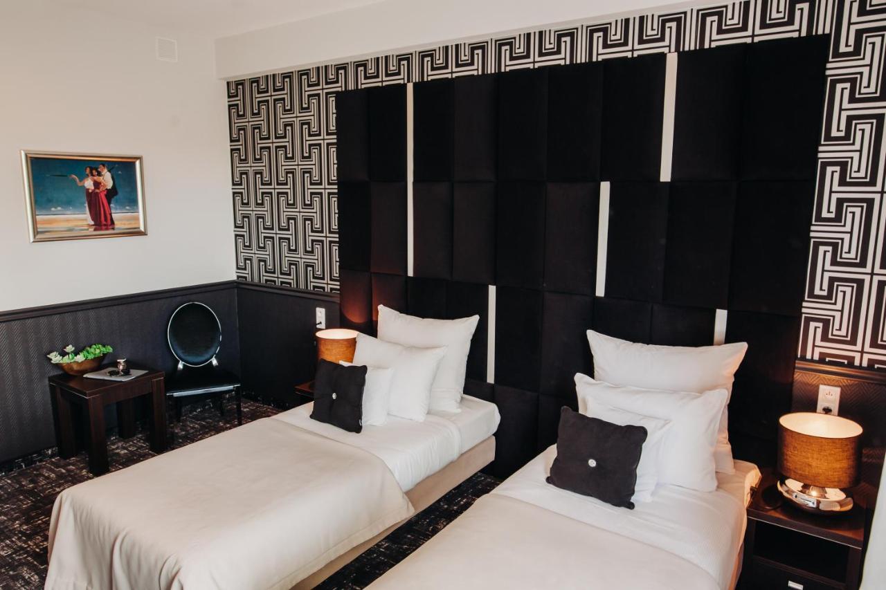 Hotel Luxor Lublin Ngoại thất bức ảnh