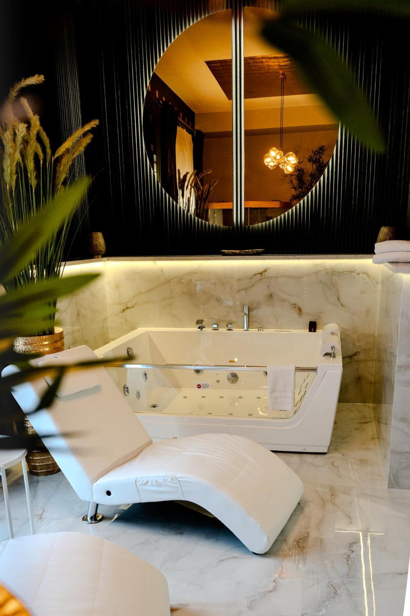 Hotel Luxor Lublin Ngoại thất bức ảnh