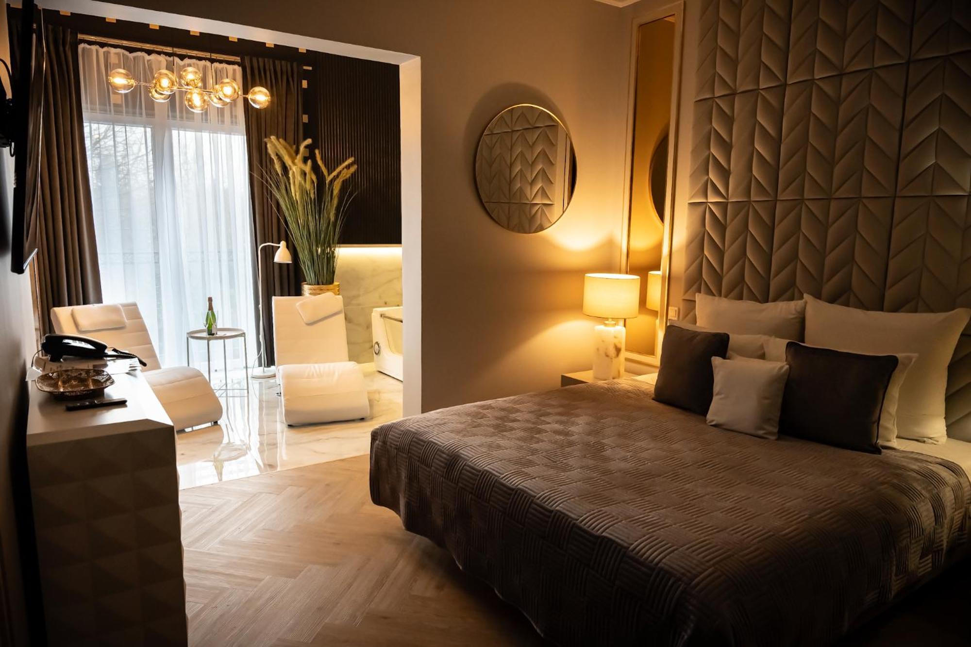 Hotel Luxor Lublin Ngoại thất bức ảnh