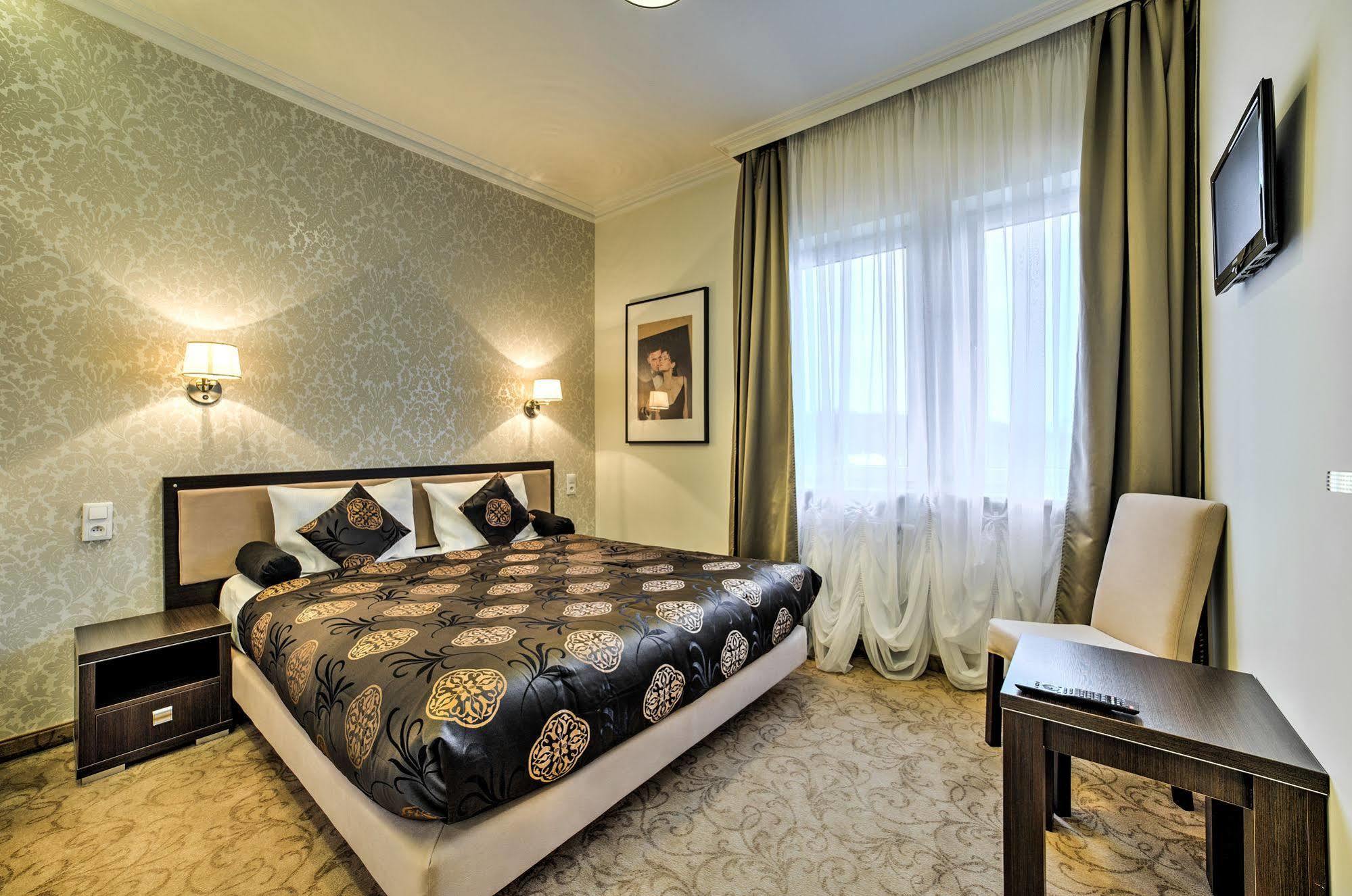 Hotel Luxor Lublin Ngoại thất bức ảnh