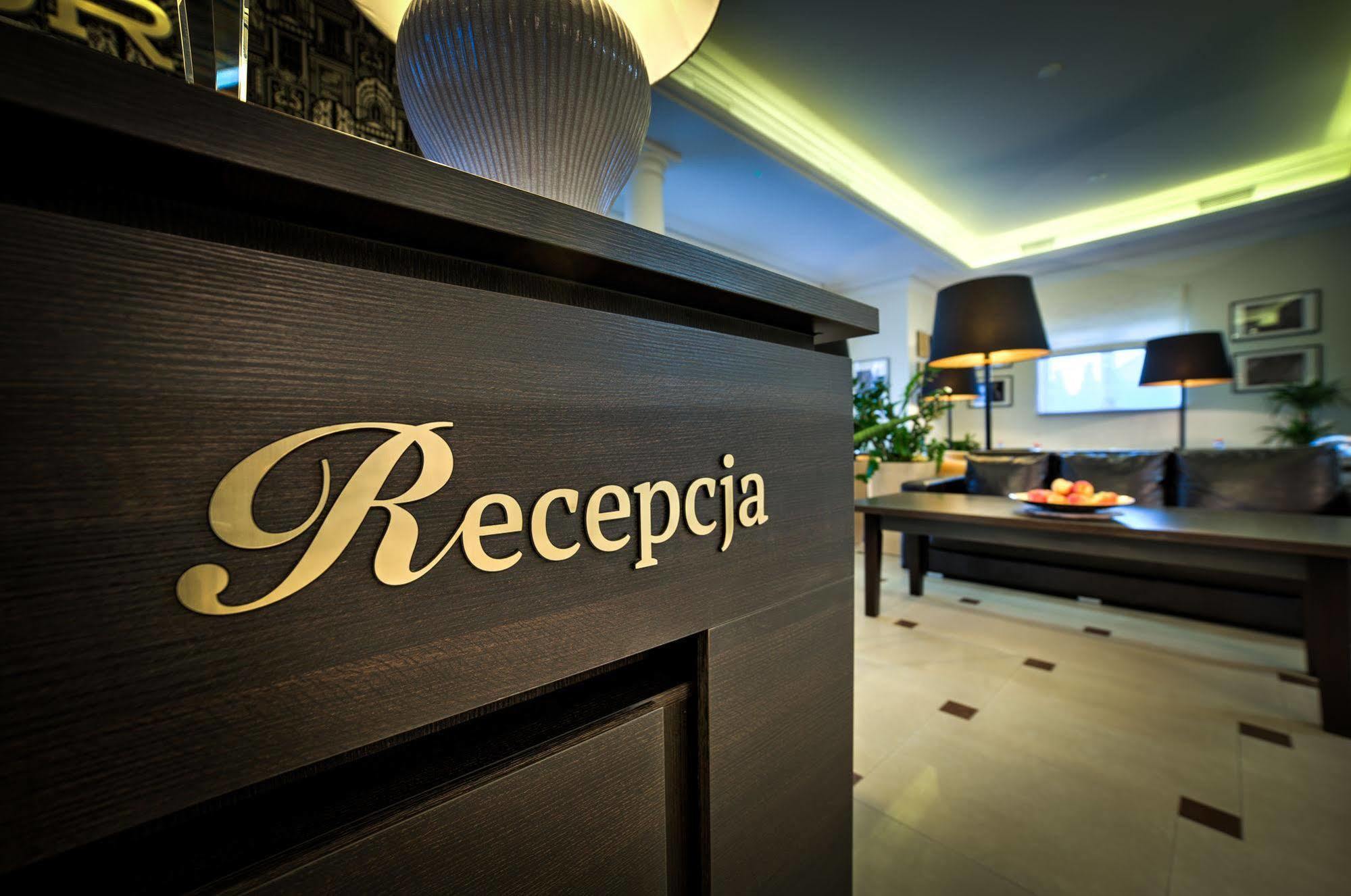 Hotel Luxor Lublin Ngoại thất bức ảnh