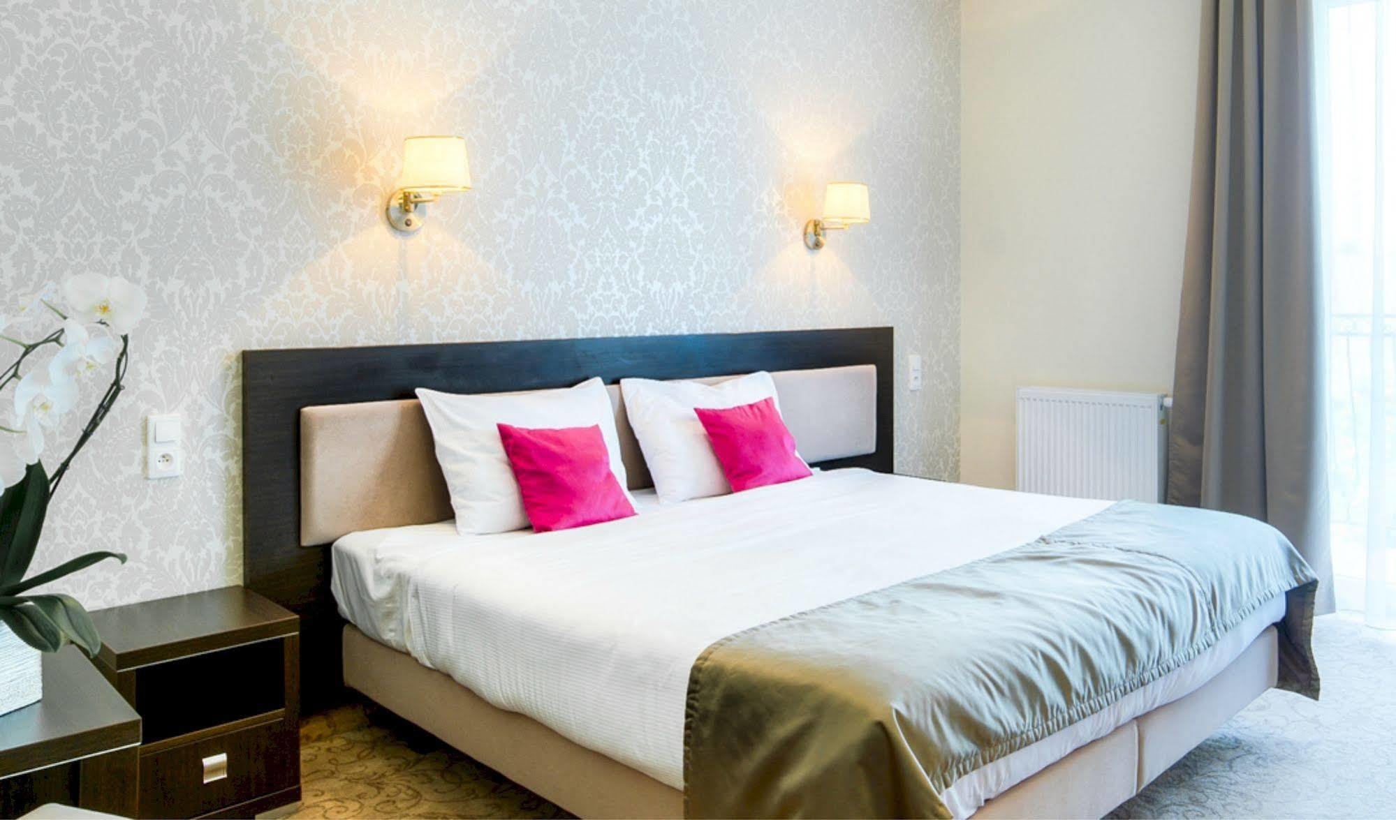 Hotel Luxor Lublin Ngoại thất bức ảnh
