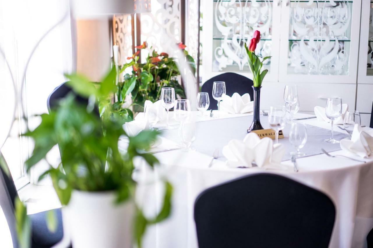 Hotel Luxor Lublin Ngoại thất bức ảnh